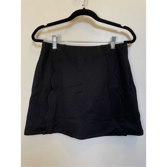 Topshop Scalloped Mini Skirt in Black size 6 NWT - Picture 2 of 11
